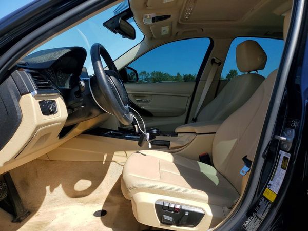 2015 BMW 328 xDrive SA — DENT