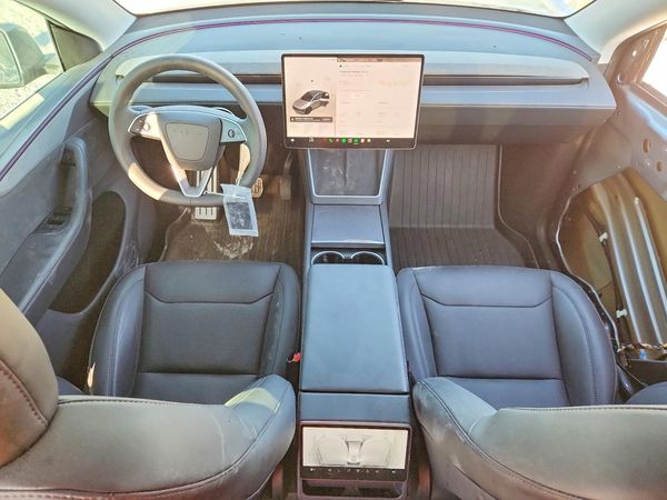 2026 TESLA MODEL Y