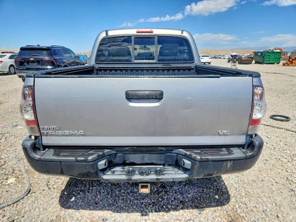 2014 TOYOTA TACOMA Delux Grade