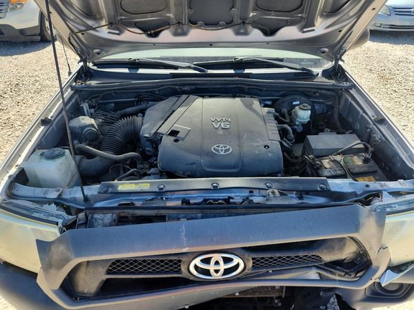 2014 TOYOTA TACOMA Delux Grade
