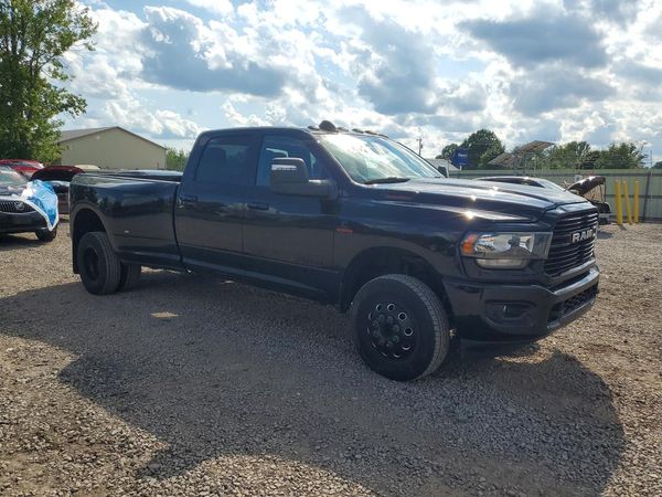 2024 RAM 3500 BIG HORN CREW CAB 4X4