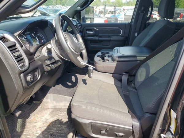 2024 RAM 3500 BIG HORN CREW CAB 4X4