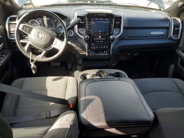 2024 RAM 3500 BIG HORN CREW CAB 4X4