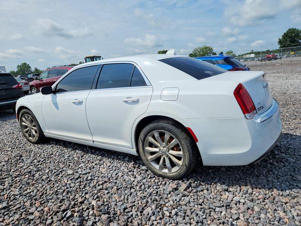 2015 CHRYSLER 300 Limited