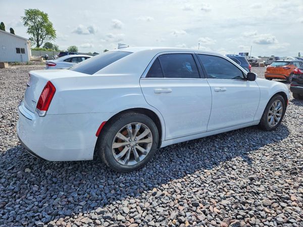 2015 CHRYSLER 300 Limited