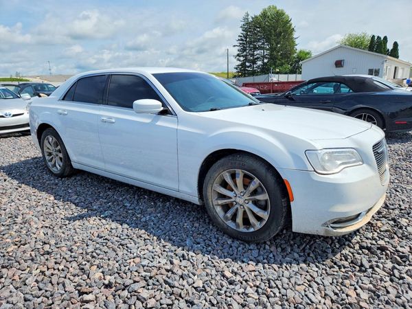 2015 CHRYSLER 300 Limited