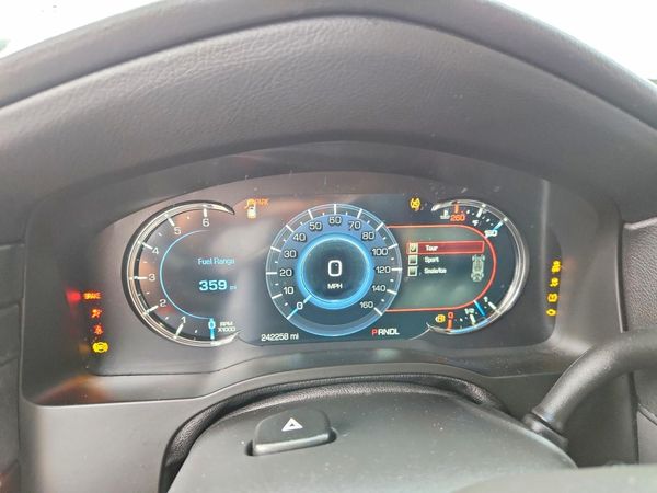 2019 CADILLAC ESCALADE ESV Luxury — ODOM