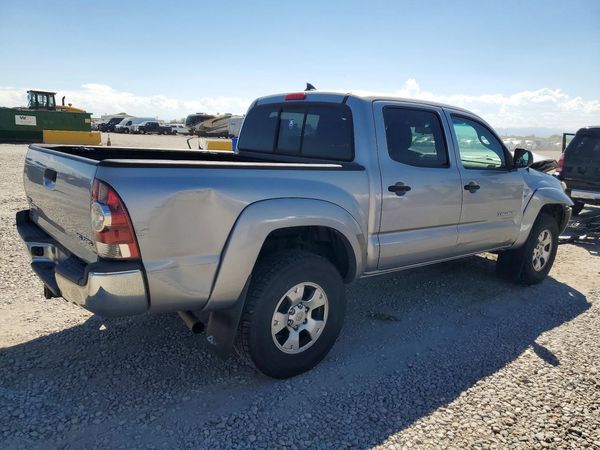 2015 TOYOTA TACOMA Delux Grade