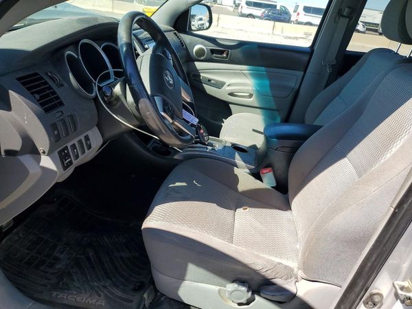 2015 TOYOTA TACOMA Delux Grade