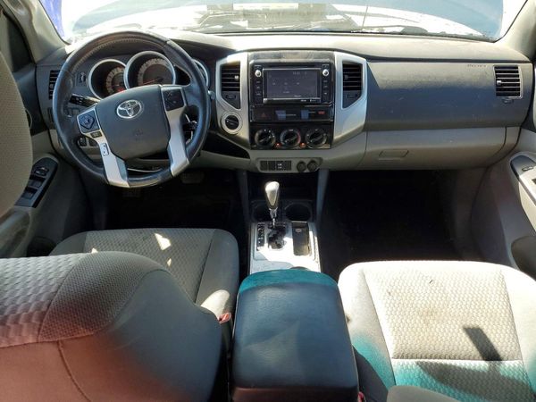 2015 TOYOTA TACOMA Delux Grade
