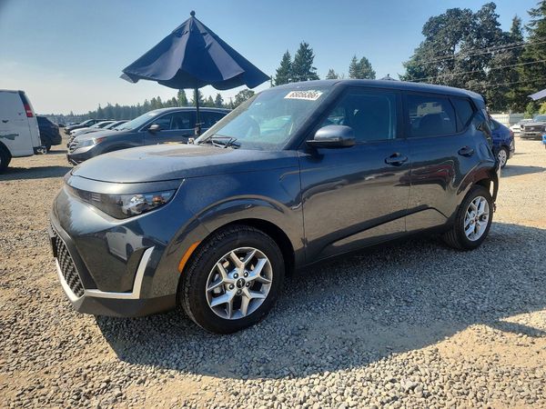 2023 KIA SOUL LX, S