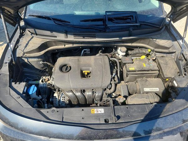 2023 KIA SOUL LX, S