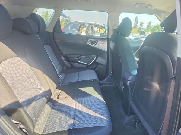 2023 KIA SOUL LX, S