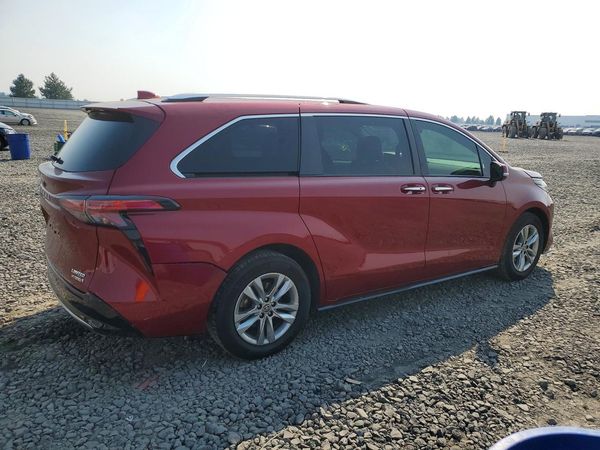 2023 TOYOTA SIENNA Limited