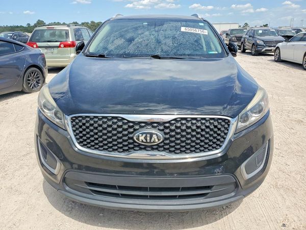 2016 KIA SORENTO L / LX