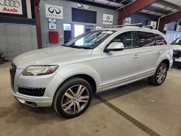 2013 AUDI Q7 Premium Plus