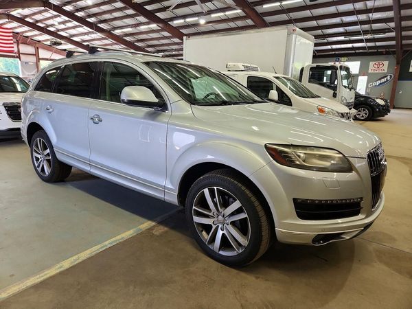 2013 AUDI Q7 Premium Plus