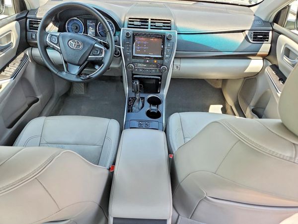 2017 TOYOTA CAMRY