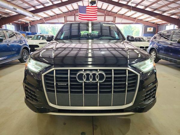 2021 AUDI Q7 quattro Premium Plus