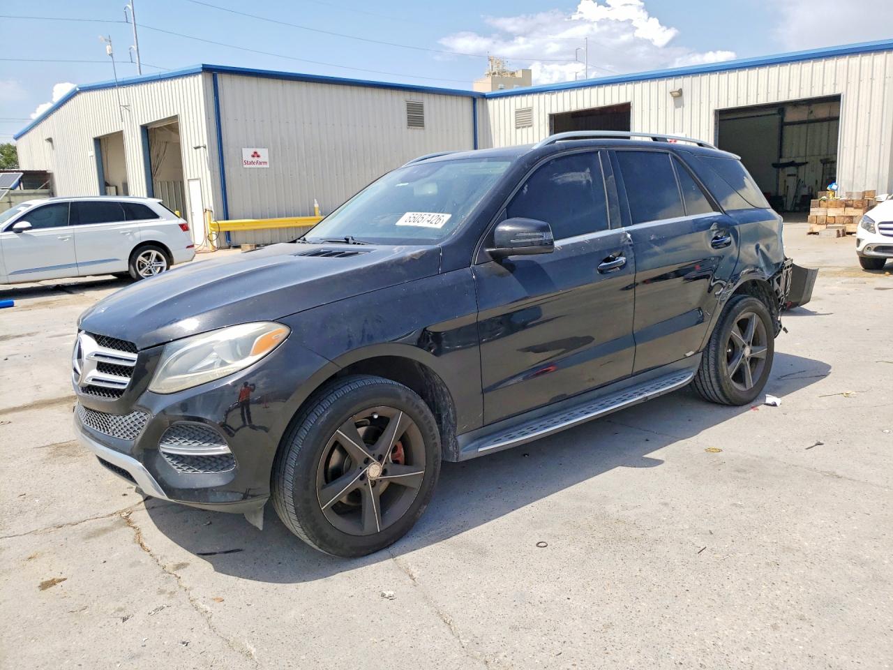2016 MERCEDES-BENZ GLE-CLASS GLE350 — Front 3/4