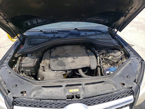 2016 MERCEDES-BENZ GLE-CLASS GLE350 — Engine bay