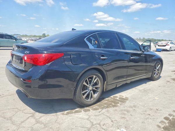 2015 INFINITI Q50