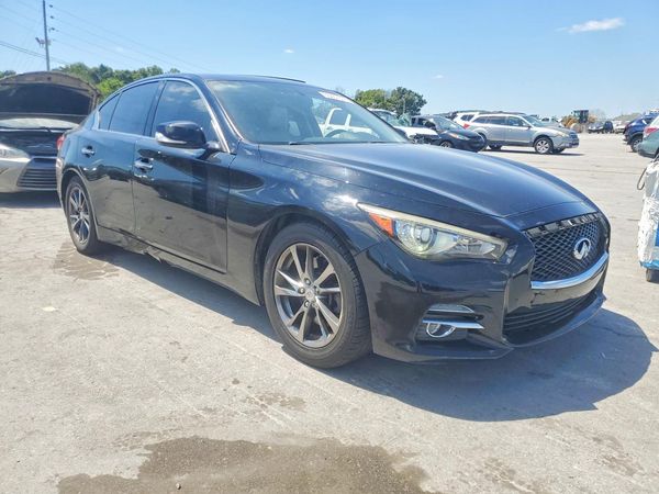 2015 INFINITI Q50