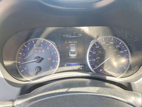 2015 INFINITI Q50