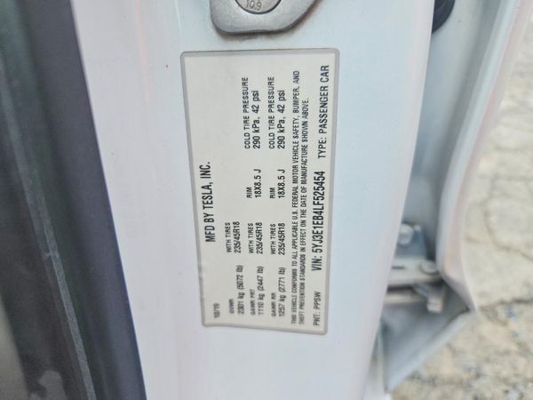 2020 TESLA MODEL 3