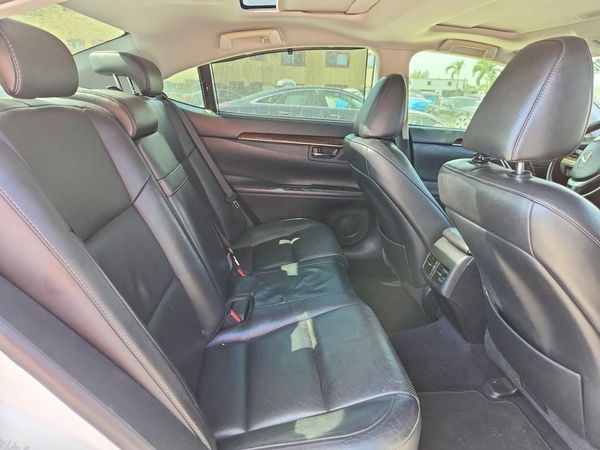 2013 LEXUS ES 350