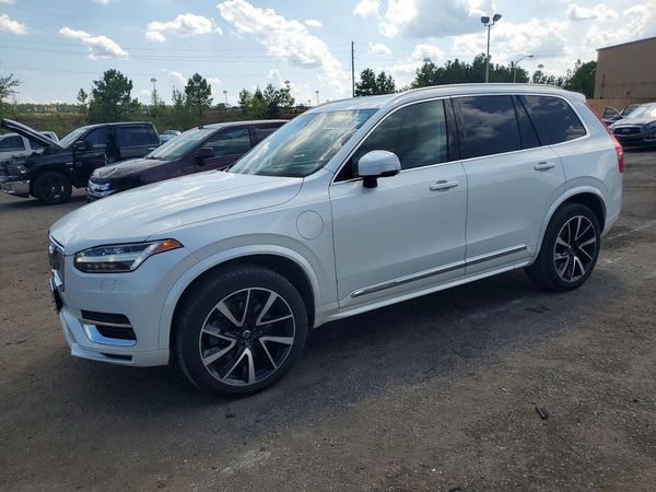 2021 VOLVO XC90
