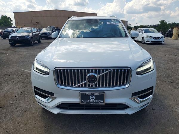 2021 VOLVO XC90