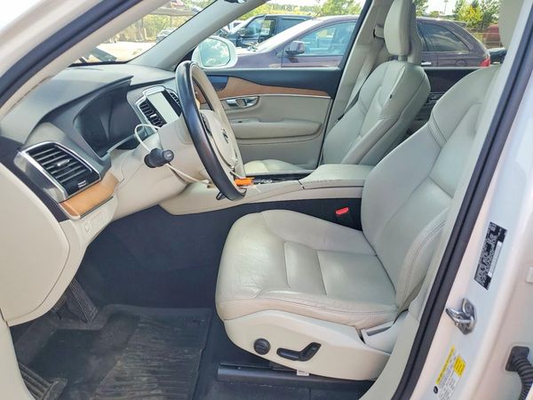 2021 VOLVO XC90