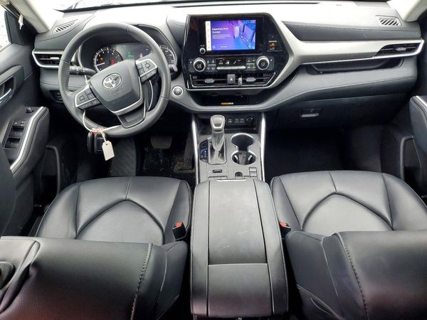2024 TOYOTA HIGHLANDER