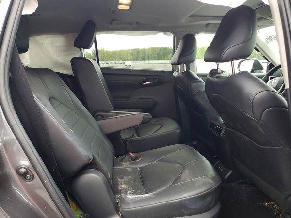 2024 TOYOTA HIGHLANDER