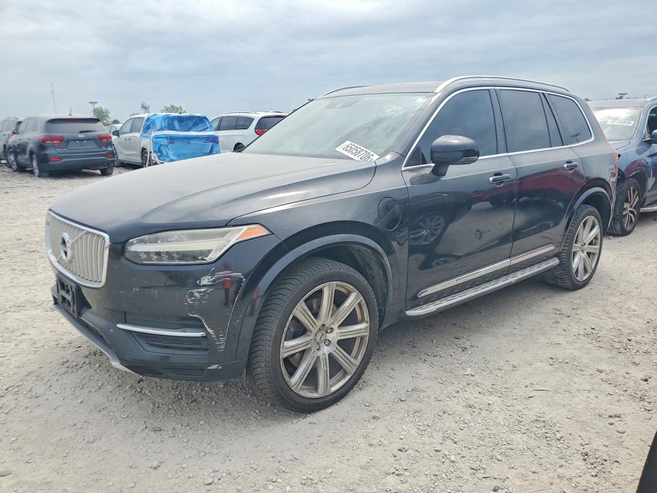 2016 VOLVO XC90