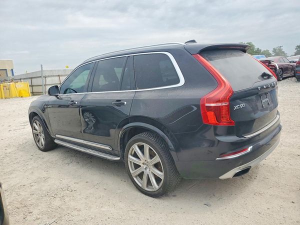 2016 VOLVO XC90
