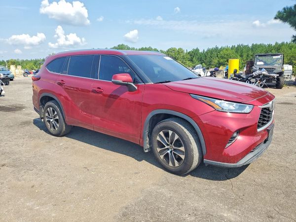 2020 TOYOTA HIGHLANDER XLE Nav — Passenger 3/4