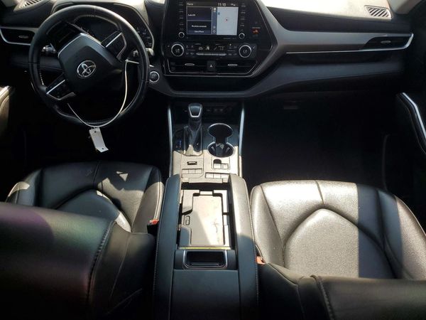 2020 TOYOTA HIGHLANDER XLE Nav — CKPT