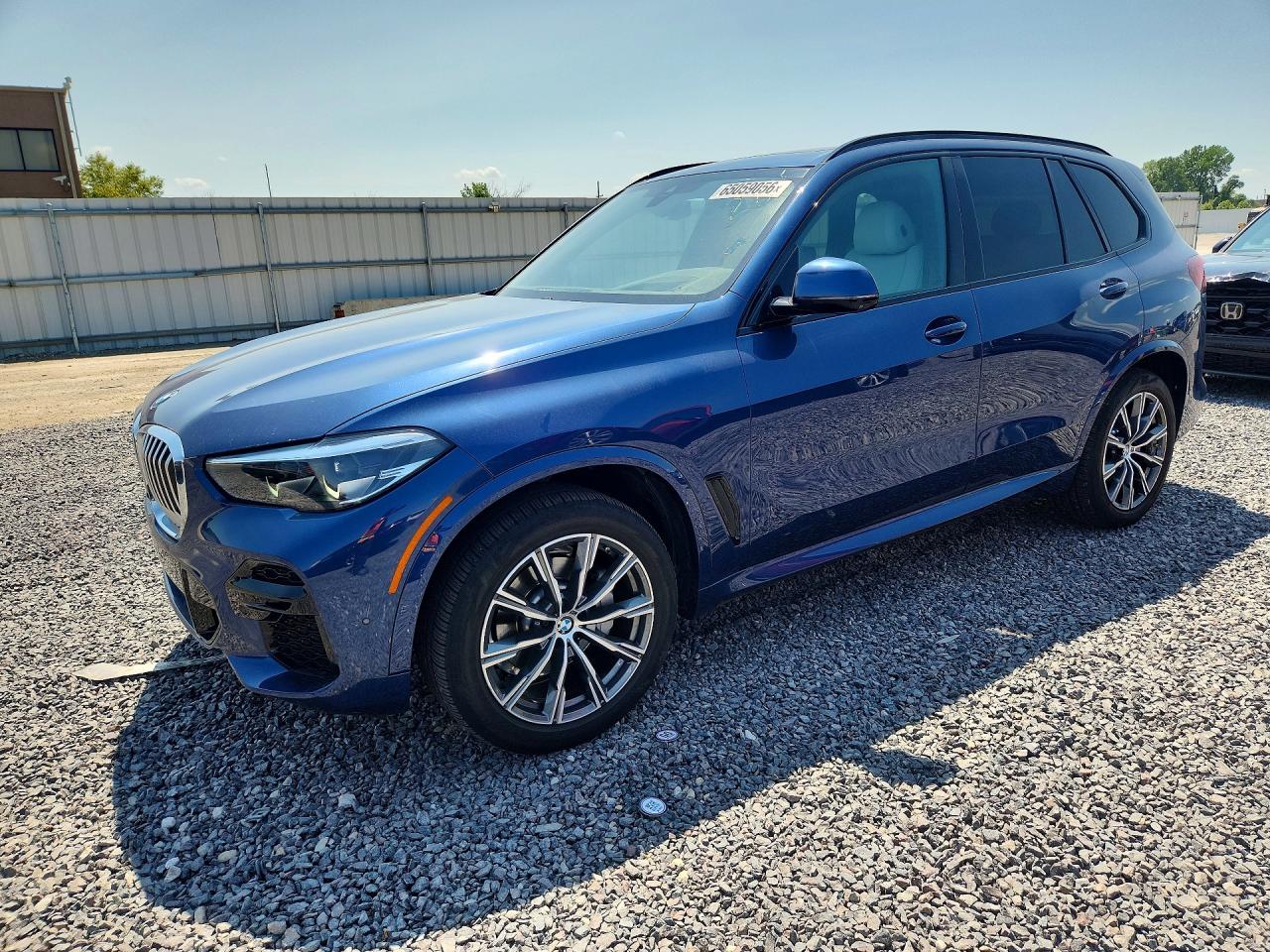 2023 BMW X5 xDrive40i — Front 3/4