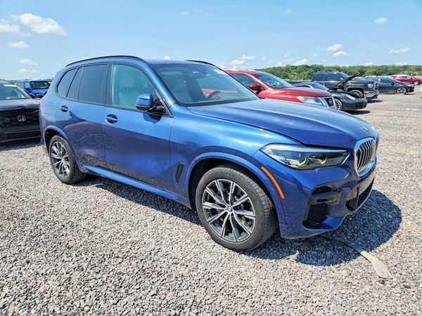 2023 BMW X5 xDrive40i — Passenger 3/4