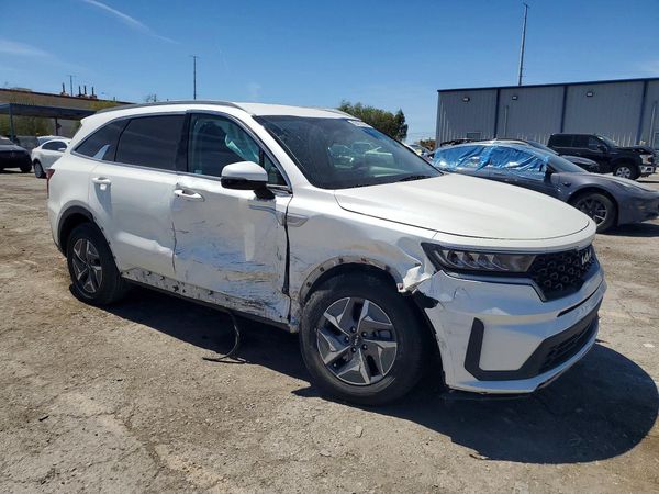 2022 KIA SORENTO