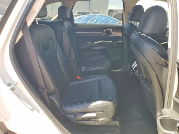 2022 KIA SORENTO