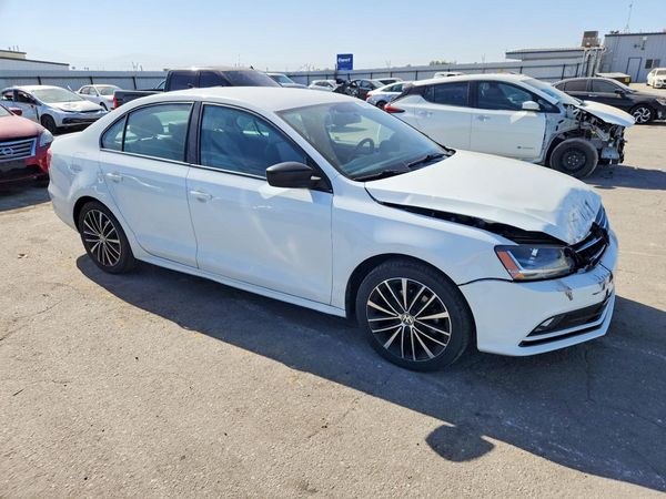 2017 VOLKSWAGEN JETTA Sport