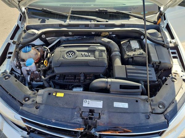 2017 VOLKSWAGEN JETTA Sport