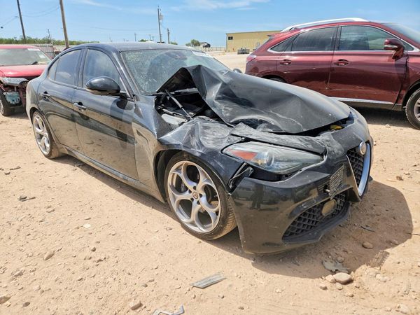 2018 ALFA ROMEO GIULIA TI RWD