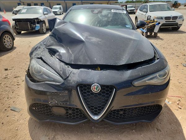 2018 ALFA ROMEO GIULIA TI RWD