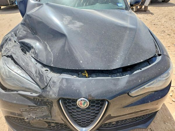 2018 ALFA ROMEO GIULIA TI RWD