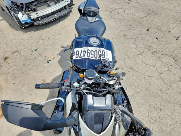 2022 YAMAHA YZFR7