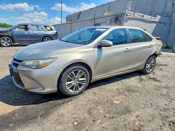 2015 TOYOTA CAMRY